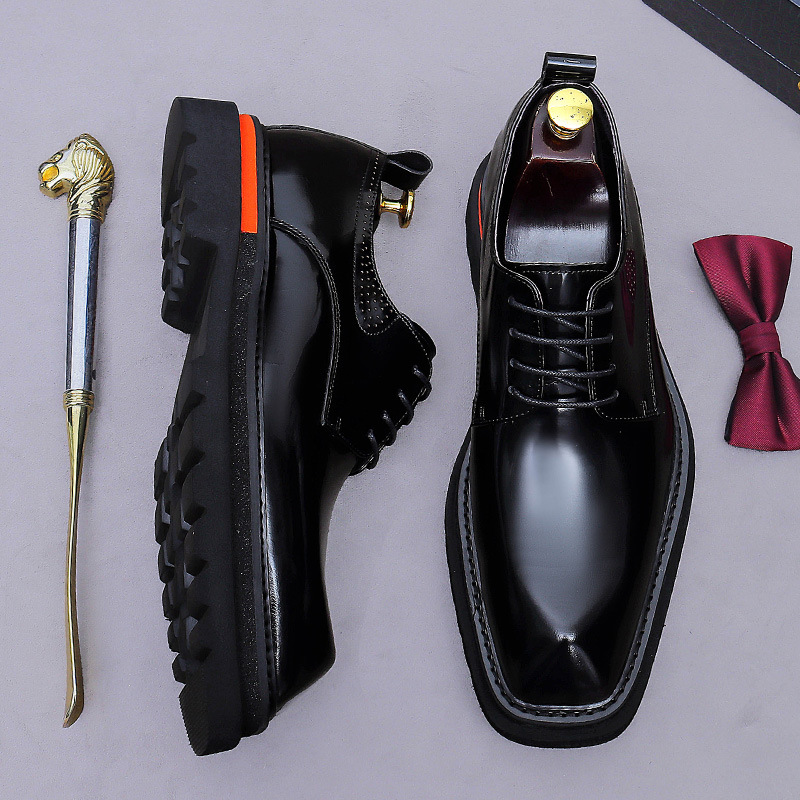 Patent Leather Oxford - Męskie lakierowane buty wizytowe na masywnej