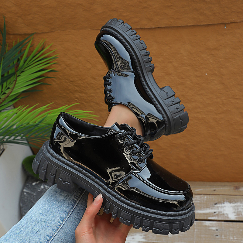 Grube Platformy Oxfordy Damski – Patent Leather Oxford recenzja i cena
