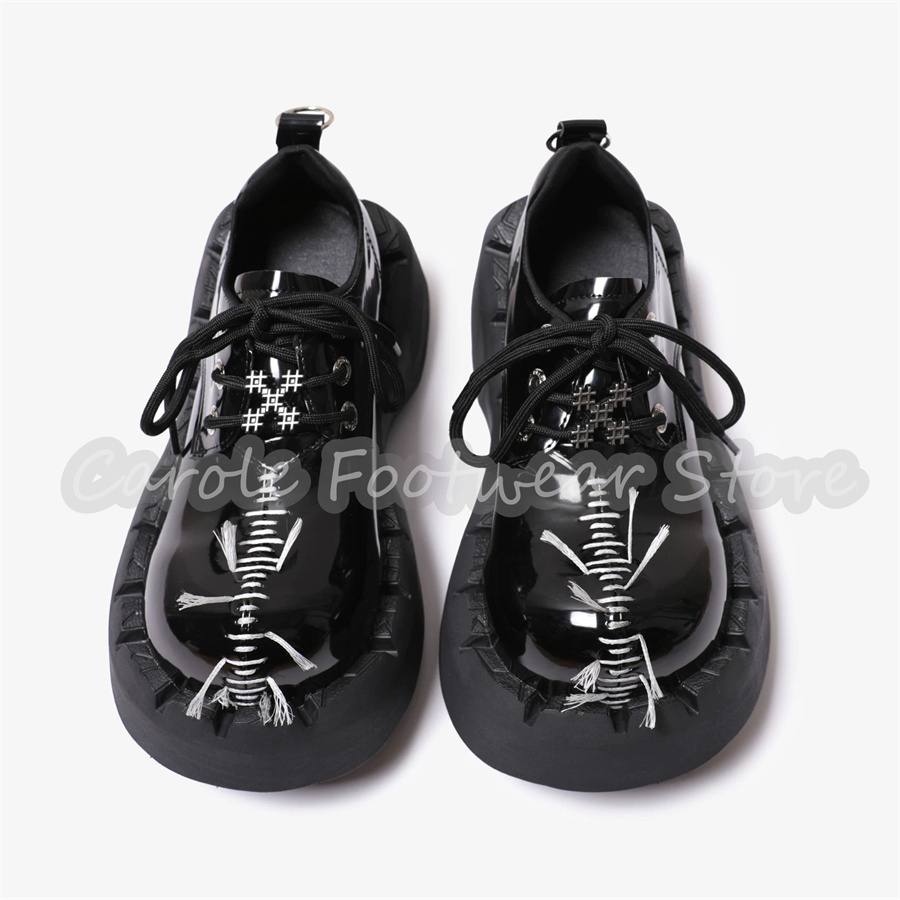 Męskie buty na grubej podeszwi – Patent Leather Oxford recenzja i cena